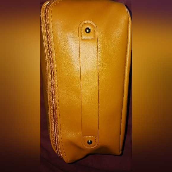 MYSTERY COSMETIC BAG - what goodies will you get? ALL 5 star reviews - Picture 8 of 13